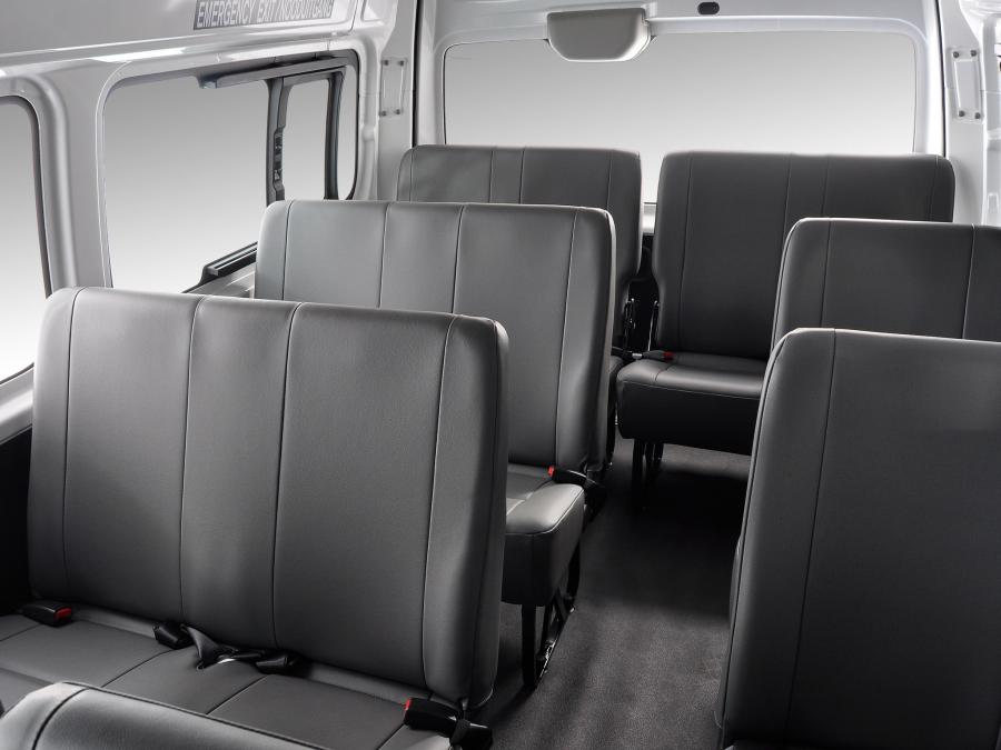  Nissan NV350 Impendulo 2014 года  (фото 5 из 13)